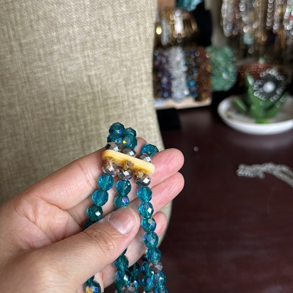 AB glass necklace - Picture 3 of 4